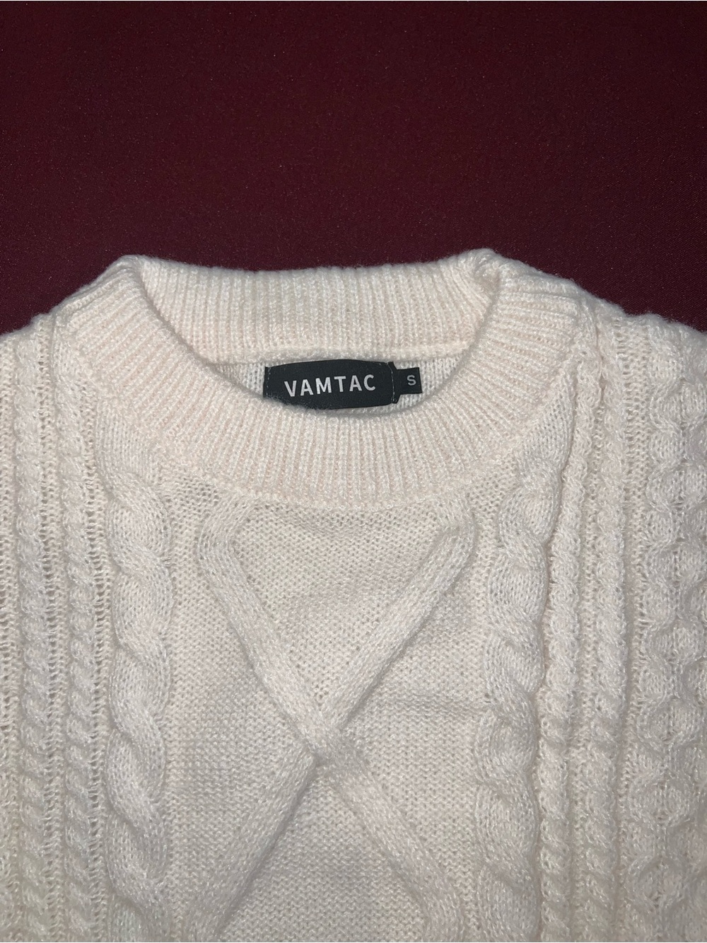 Vamtac Cream Cable Knit Sweater size S